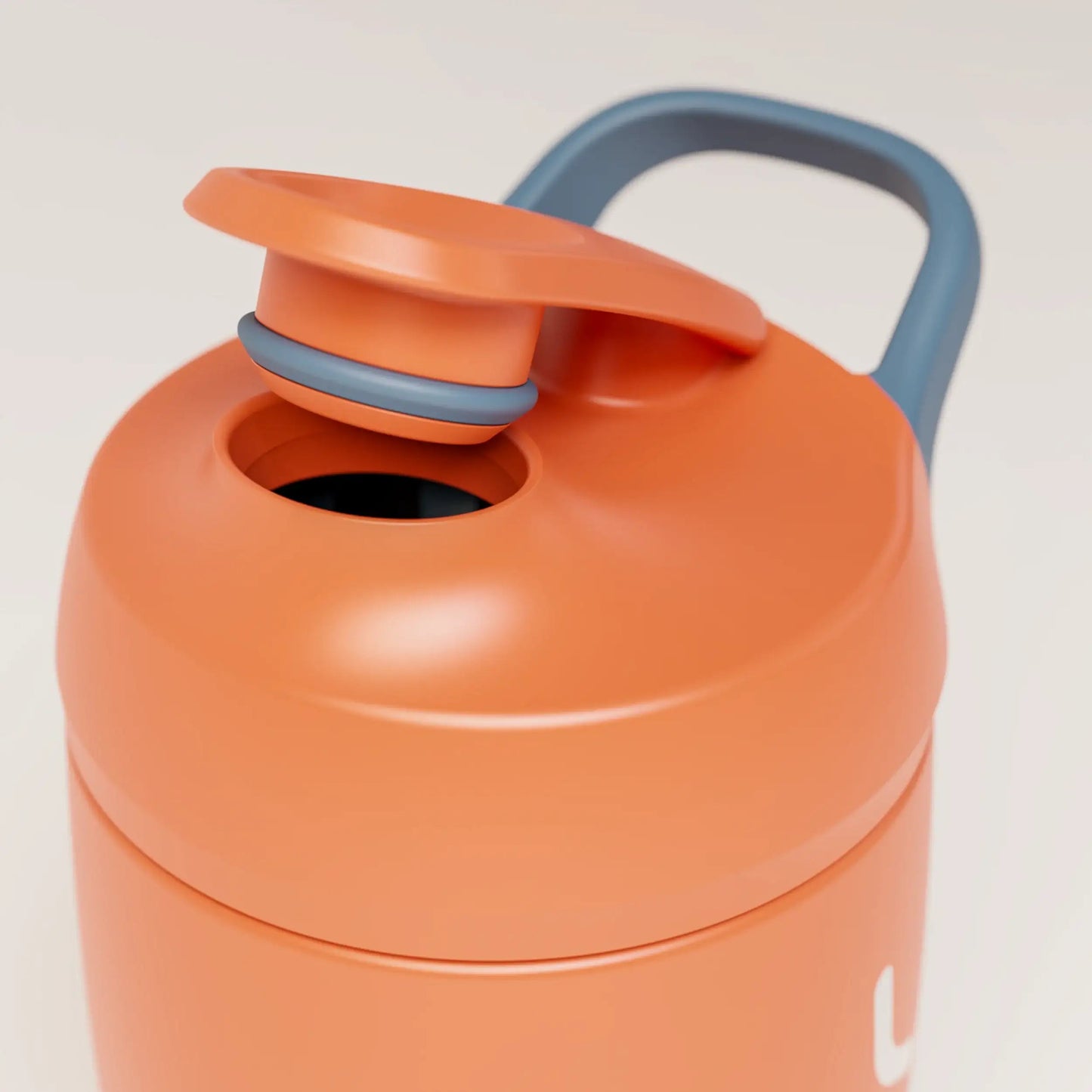 insulated-performance-shaker-bottle-c4 SHKR_18550_dwSS-S1.1_burntOrange_midnightBlue_2_4_highInsert_edit.png
