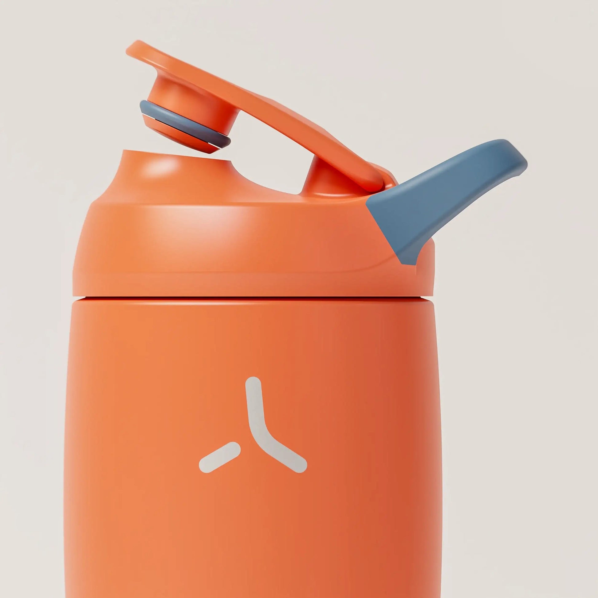 insulated-performance-shaker-bottle-c4 SHKR_18550_dwSS-S1.1_burntOrange_midnightBlue_2_5_orthoLid_edit.png