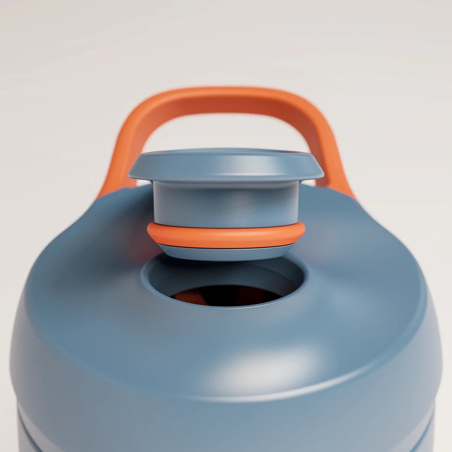 insulated-performance-shaker-bottle-c4 SHKR_18550_dwSS-S1.1_midnightBlue_burntOrange_2_2.5_MPCloop_edit.png