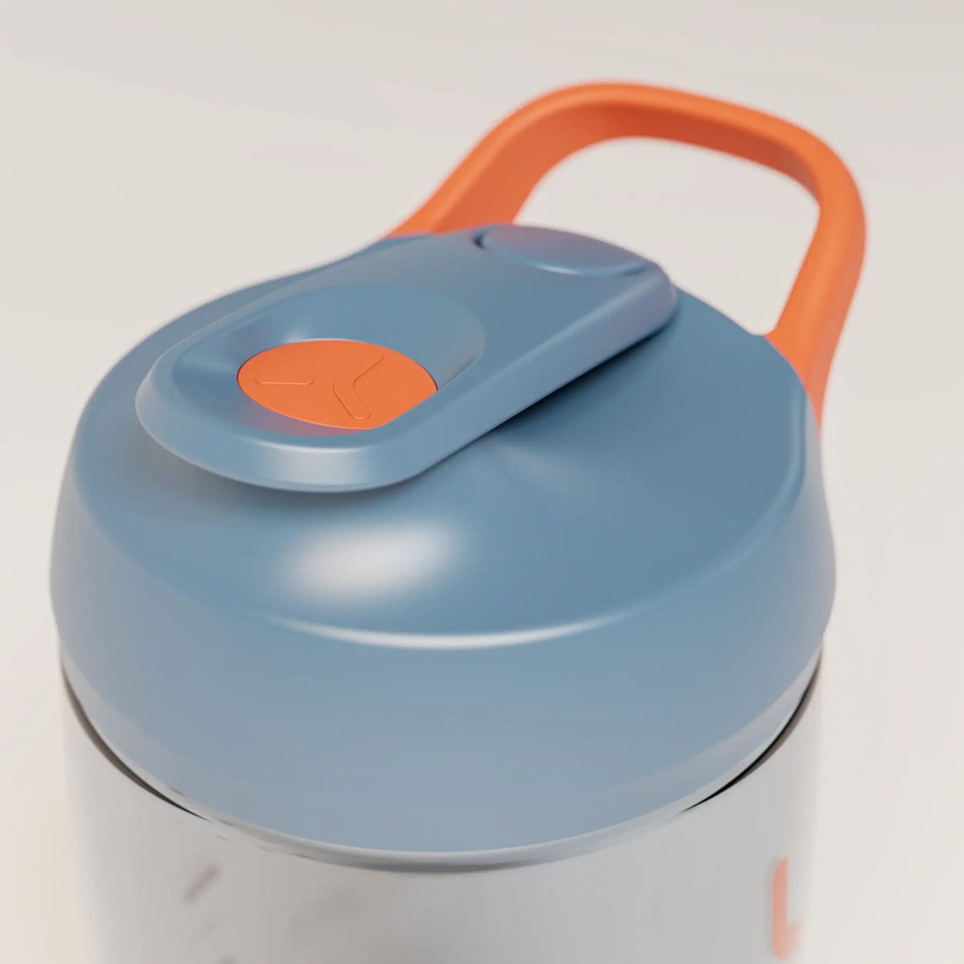 ecozen-performance-shaker-bottle-o5 SHKR_24700_P-S1.1_midnightBlue_burntOrange_1_5_highInsert_edit.png