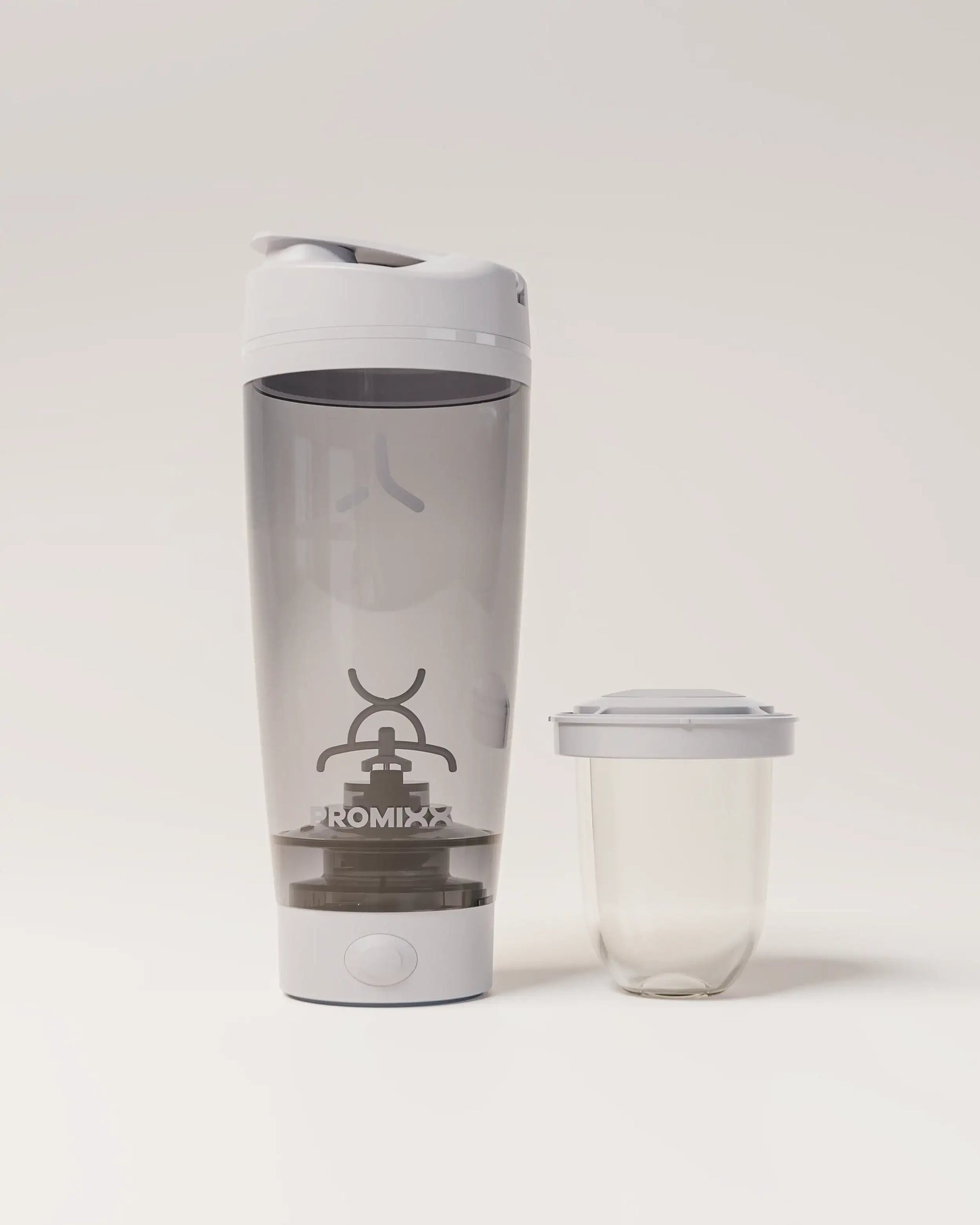 electric-shaker-bottle-w3 VM_LiPo_3.7-700_v1_coolGray_4x5_7_1_heroNutripod_EDIT.png