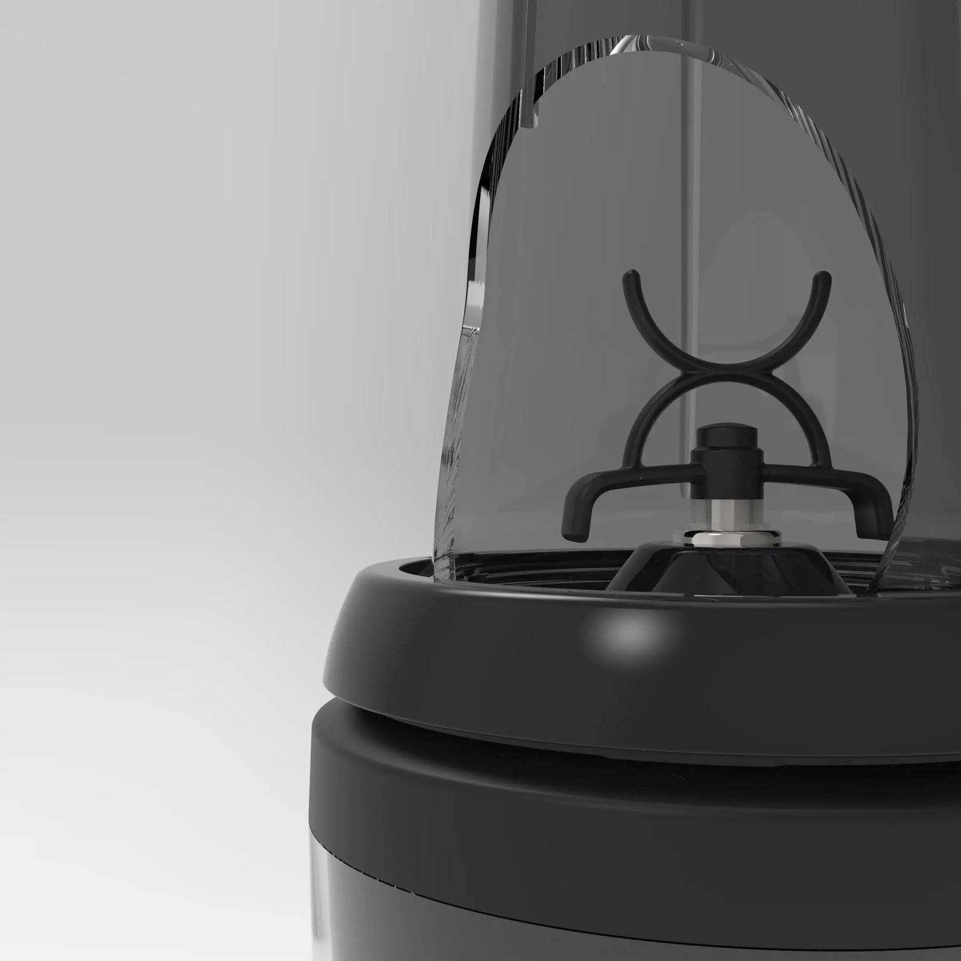 nutrition-and-protein-blender-f8 xblade_cutaway.1661.jpg